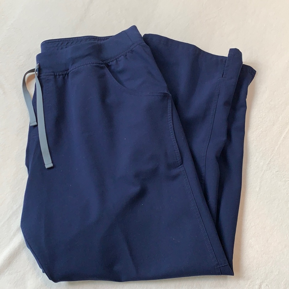 Figs scrub pants navy